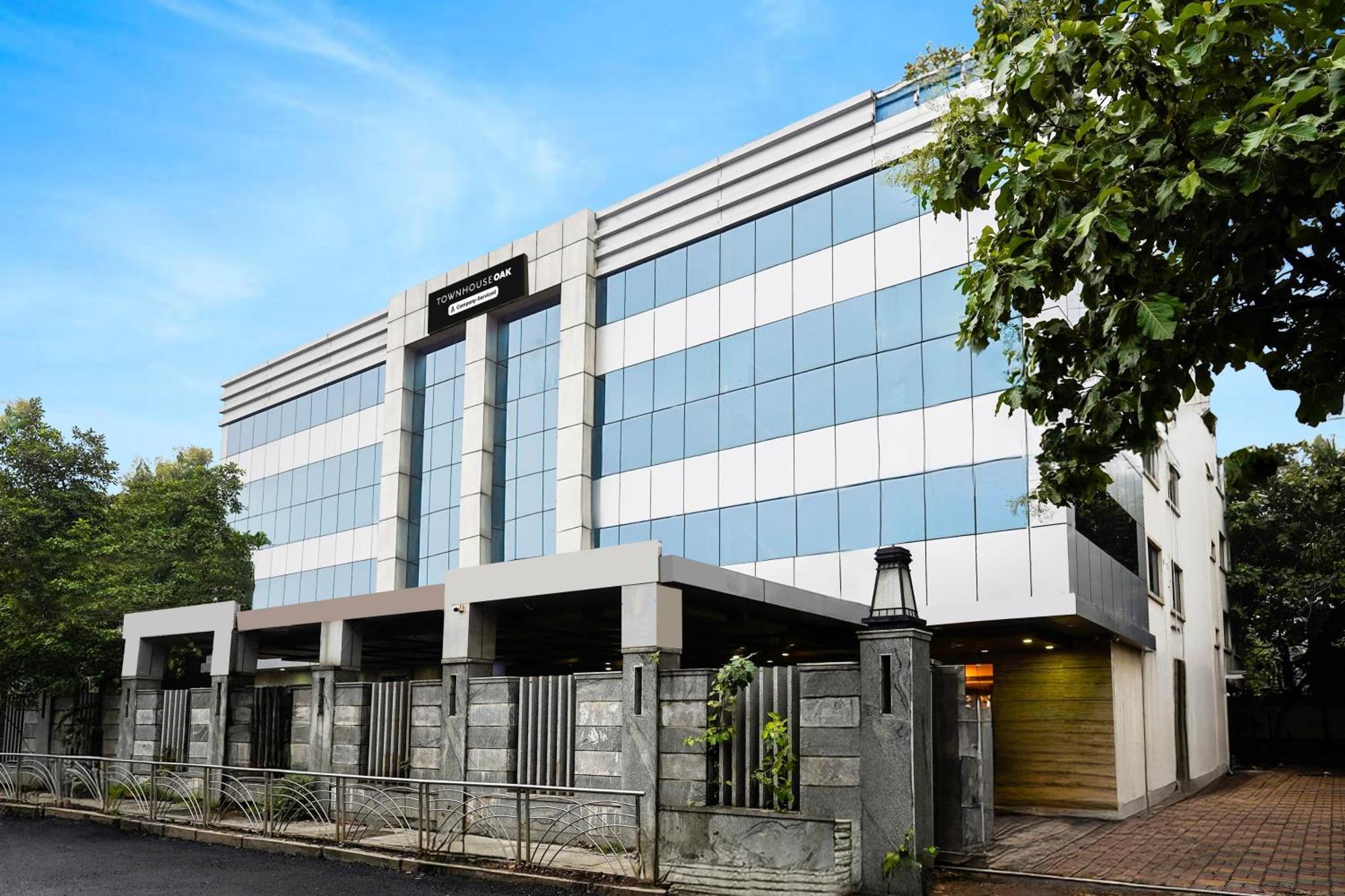 Super Townhouse Oak Alandur Near Chennai Airport Formerly Vijay Park Екстер'єр фото